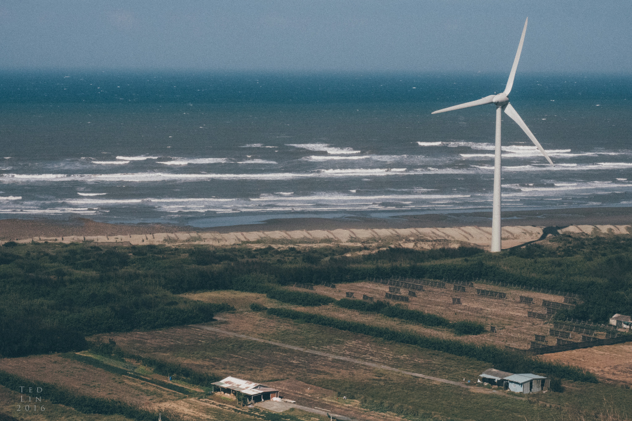 難得瘋狂。兩日騎車北上。後龍好望角