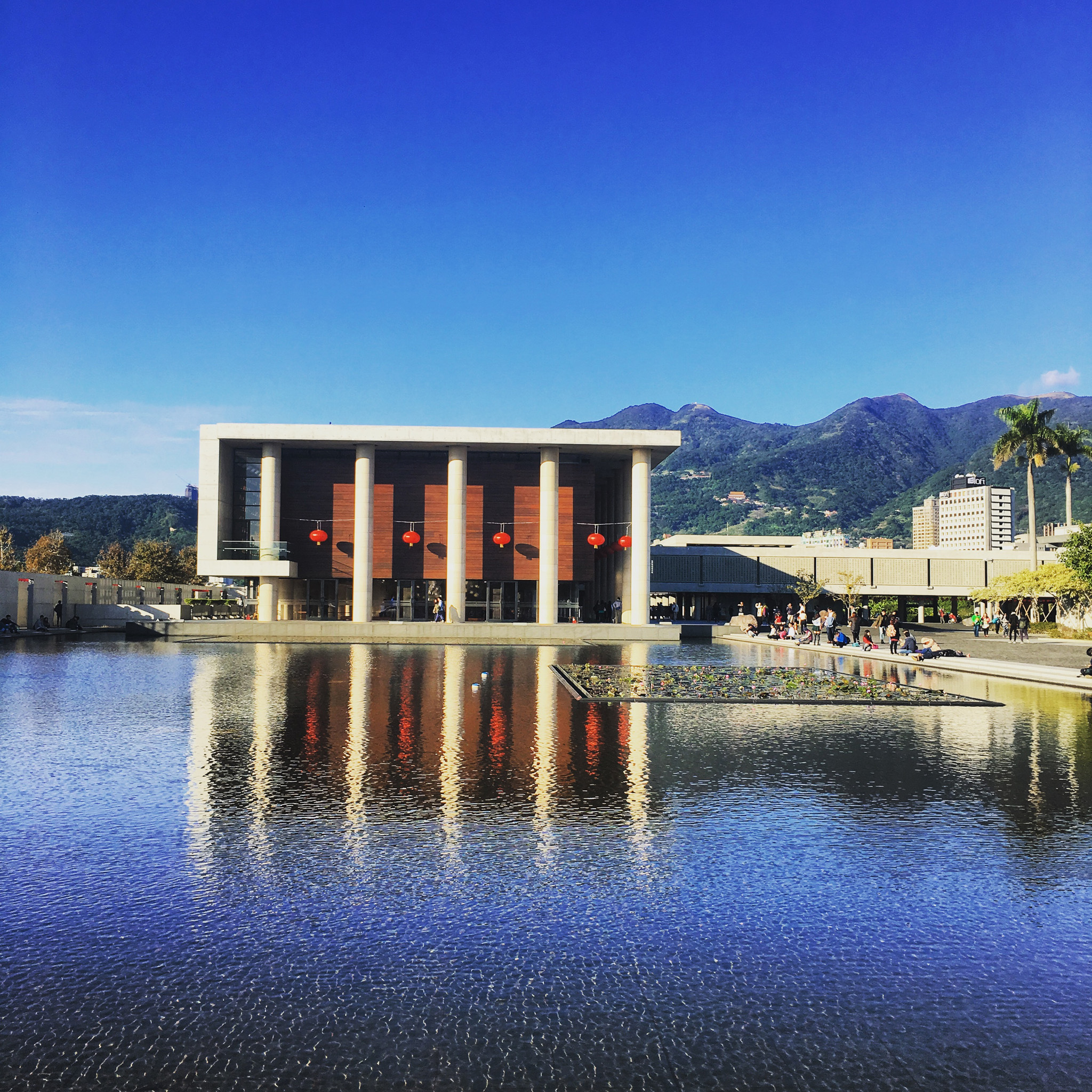 北投奇岩站。網美聖地。法鼓山農禪寺